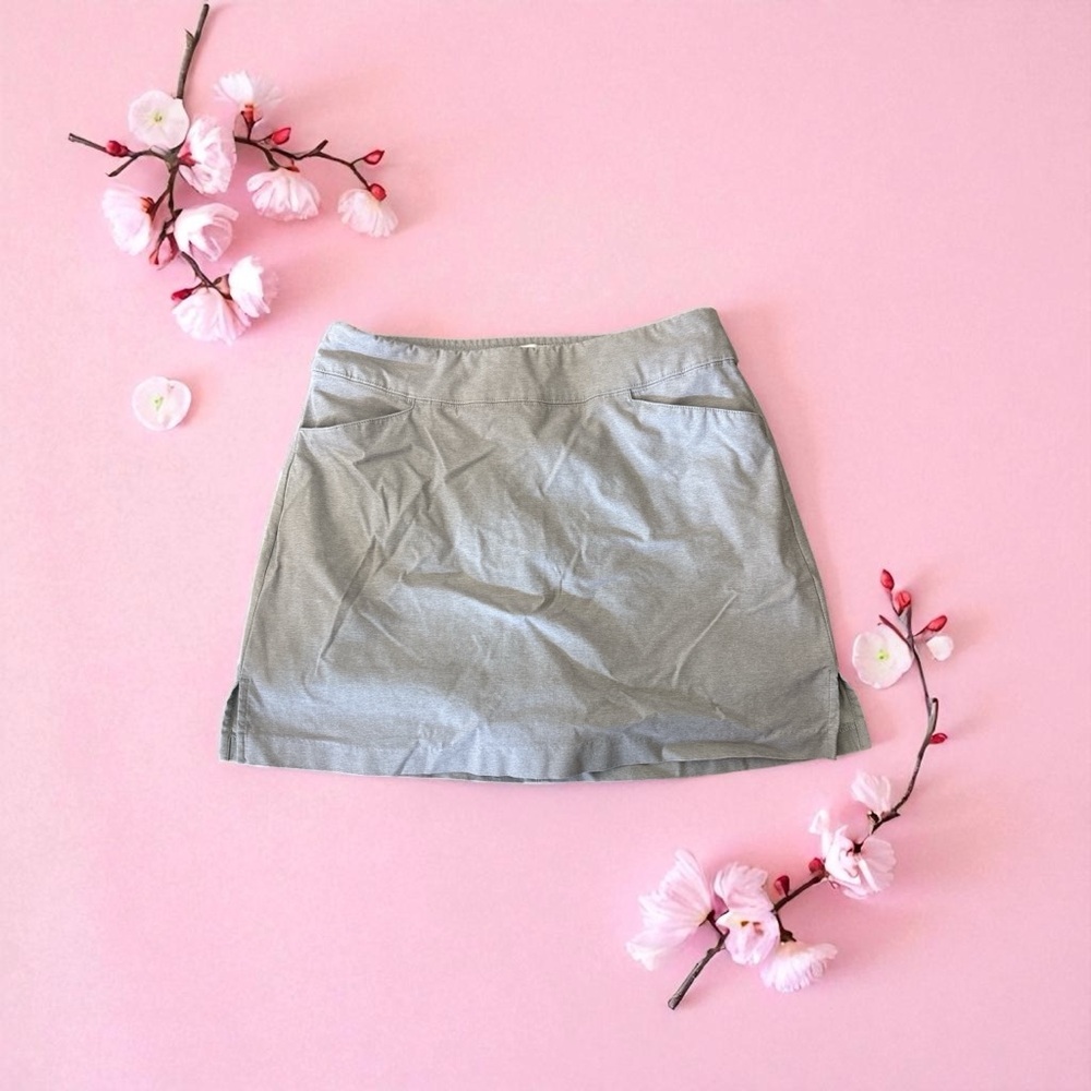 🍀🍂Lady Hagen Silver Skort